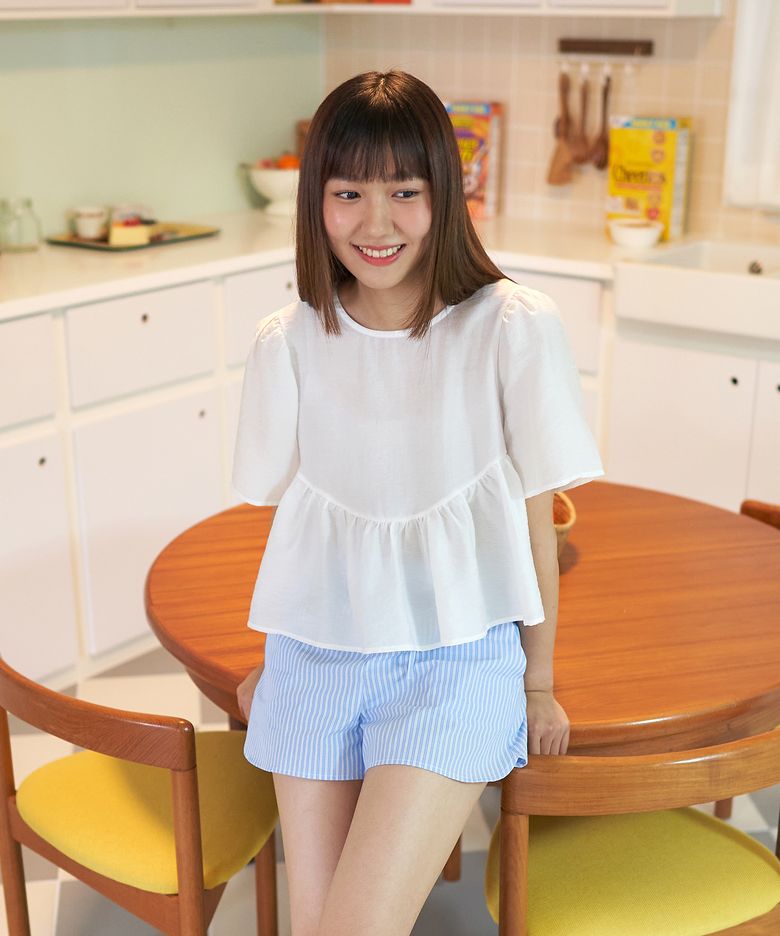 Wavy crop tencel blouse (white)