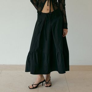 Unbalance long skirt (black)