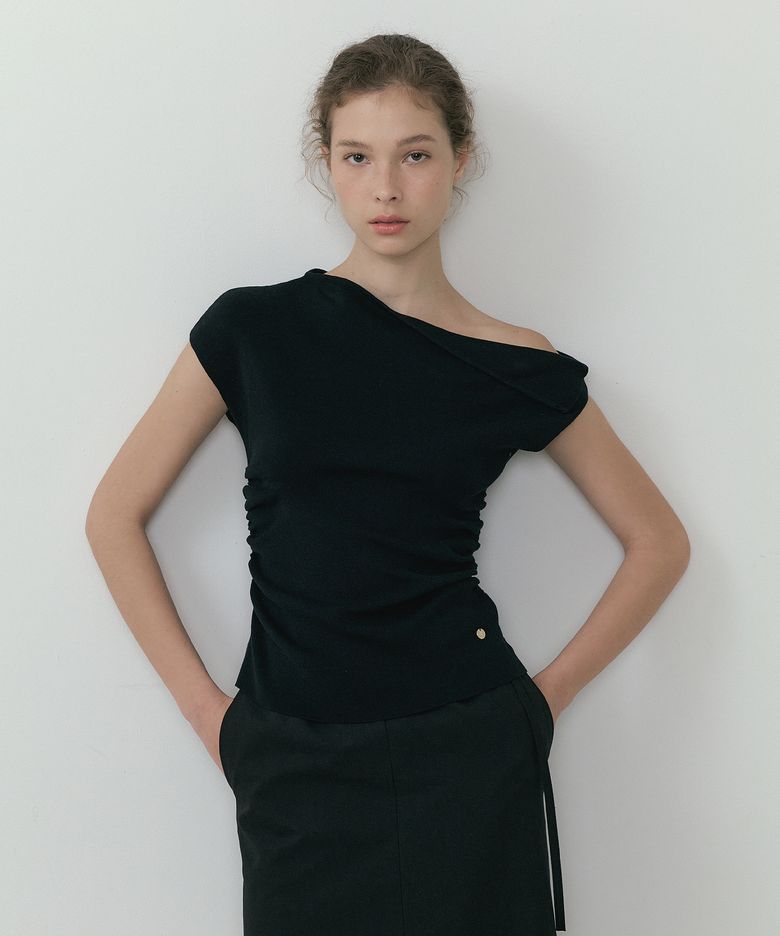 Shirring drop sleeveless knit (black)