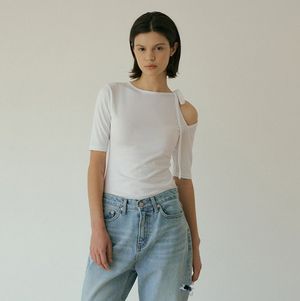 Cut-off strap sleeve (ivory)