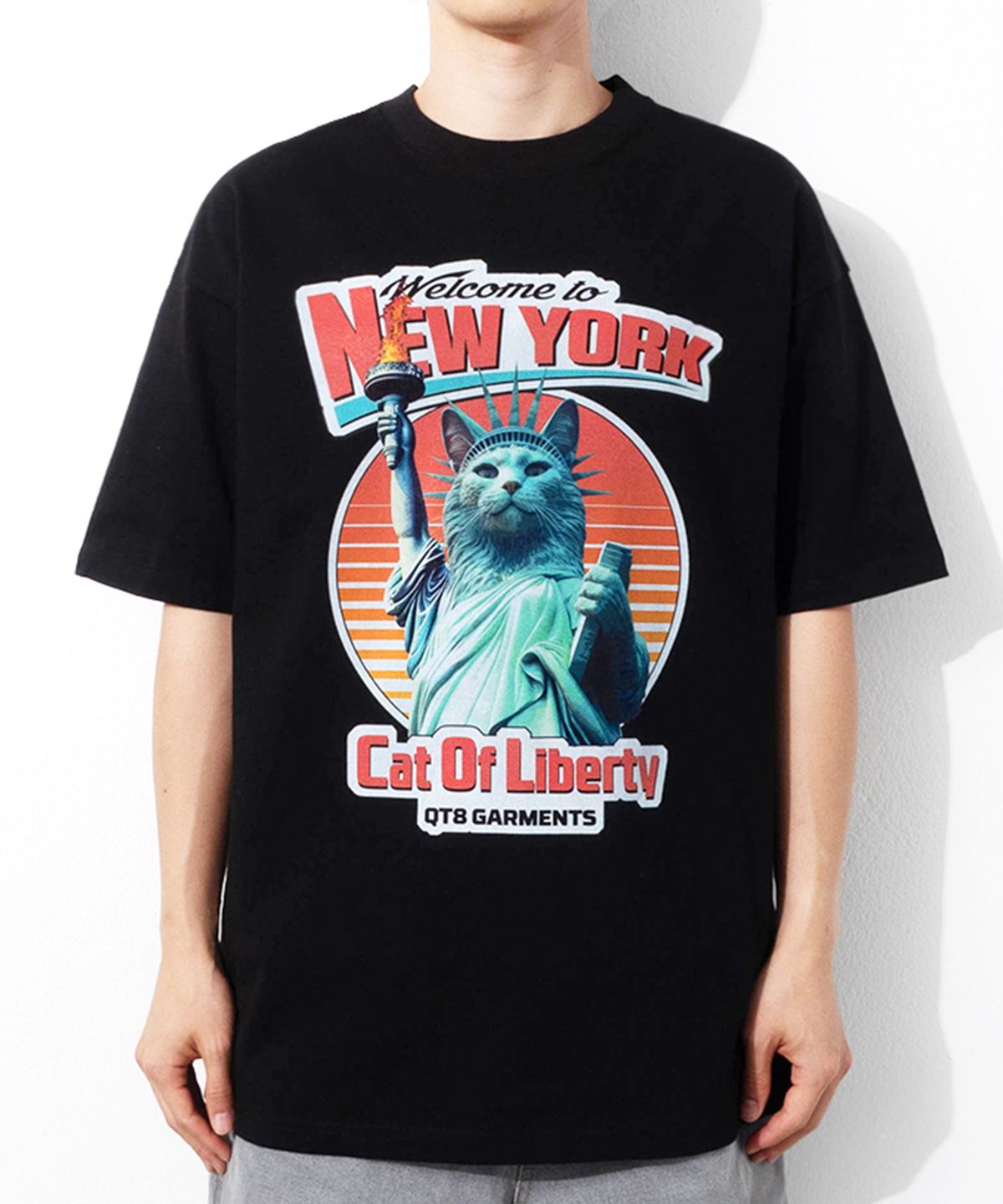 큐티에잇 가먼츠(QT8 GARMENTS) OC Cat of Liberty Tee (Black)