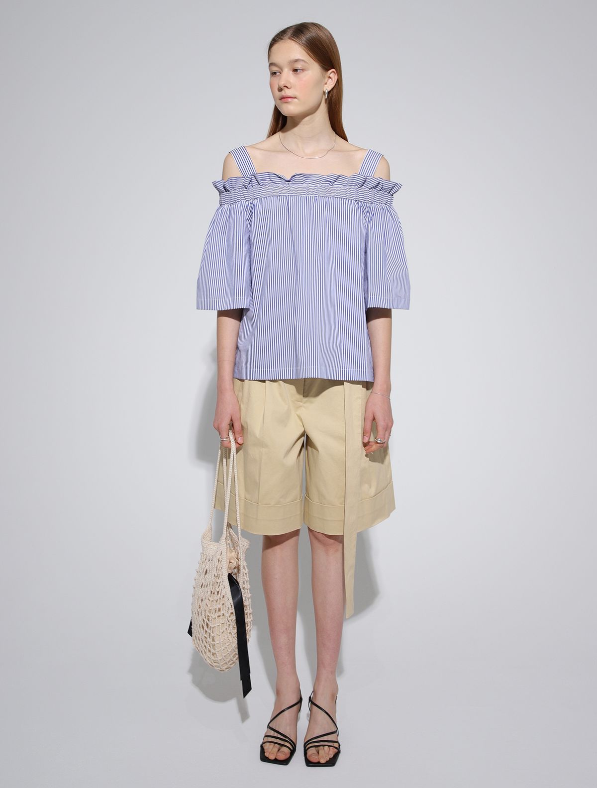 르이엘(LE YIEL) Stripe Off Shoulder Blouse_Blue 스트라이프 오프 숄더 블라우스_블루