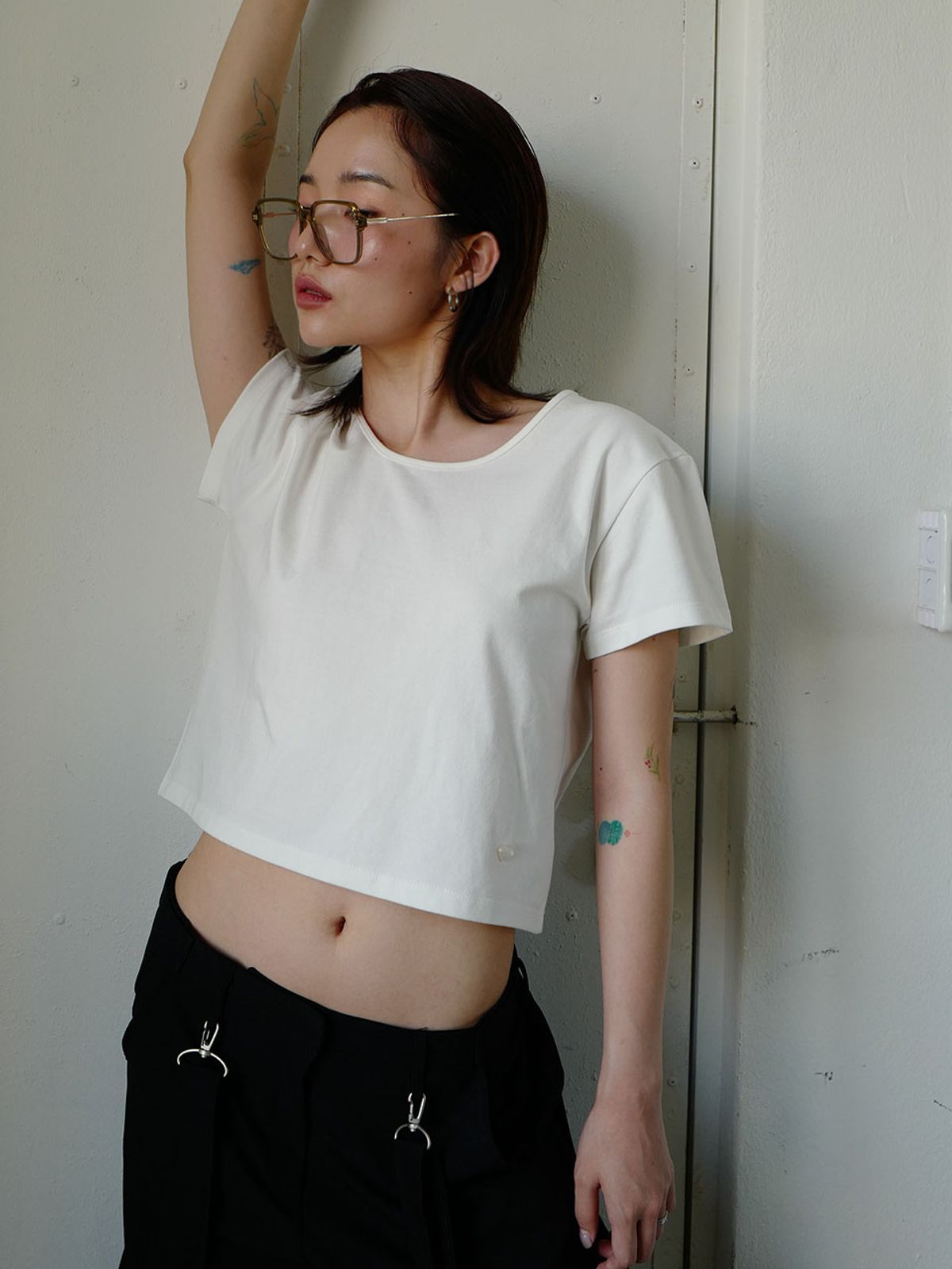 프레부아(PREVOIR) 크롭 유넥티 _ 화이트