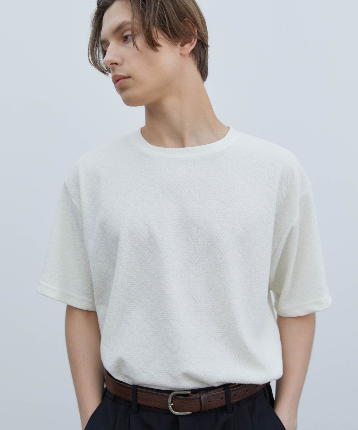 트립르센스(TRIP LE SENS) 빈티지 자카드 텍스처 티셔츠_Ivory