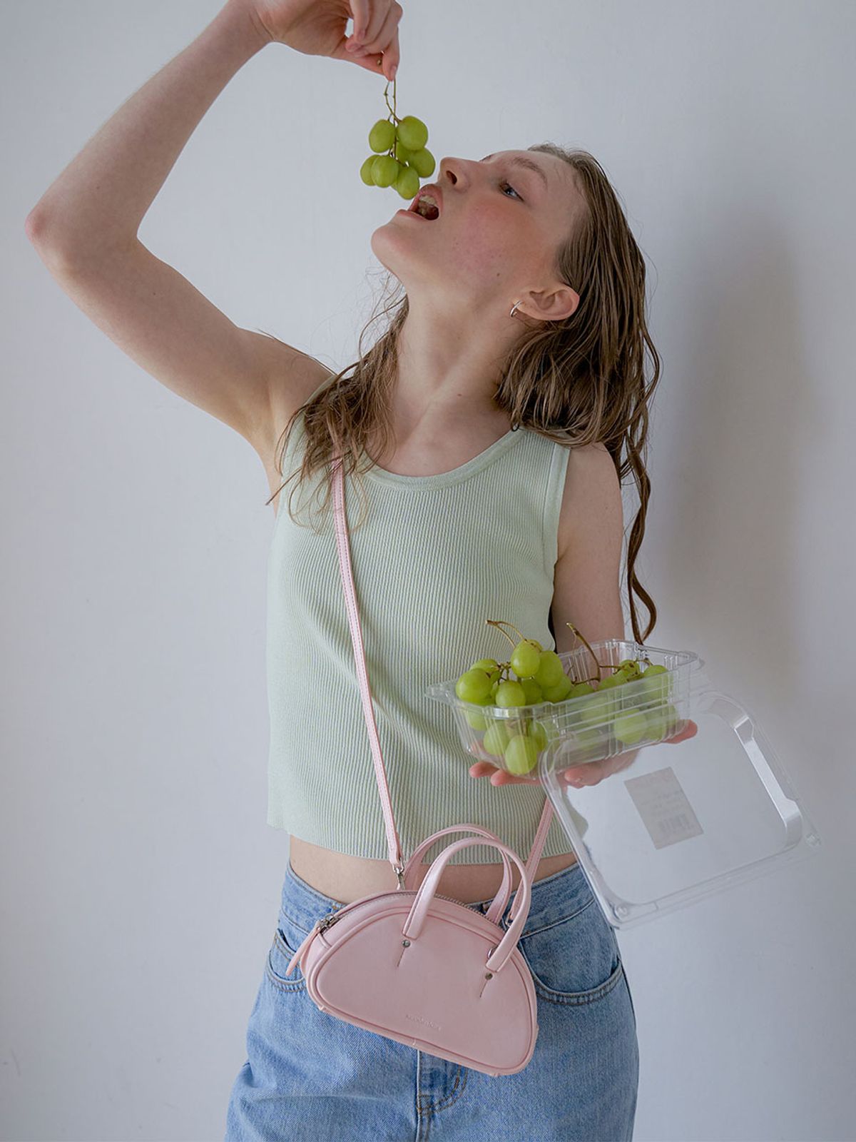 썸웨어버터(SOMEWHEREBUTTER) mini baguette bag - light pink