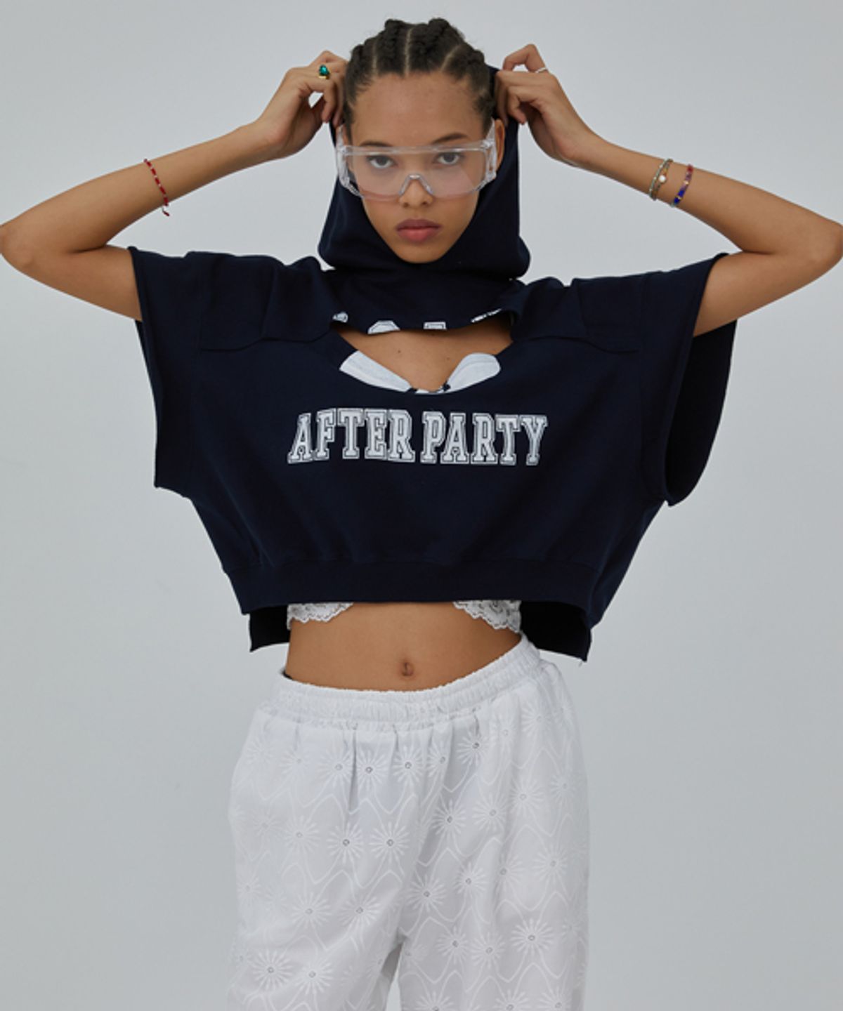 애프터홈파티(AFTER HOME PARTY) rati crop hoodie