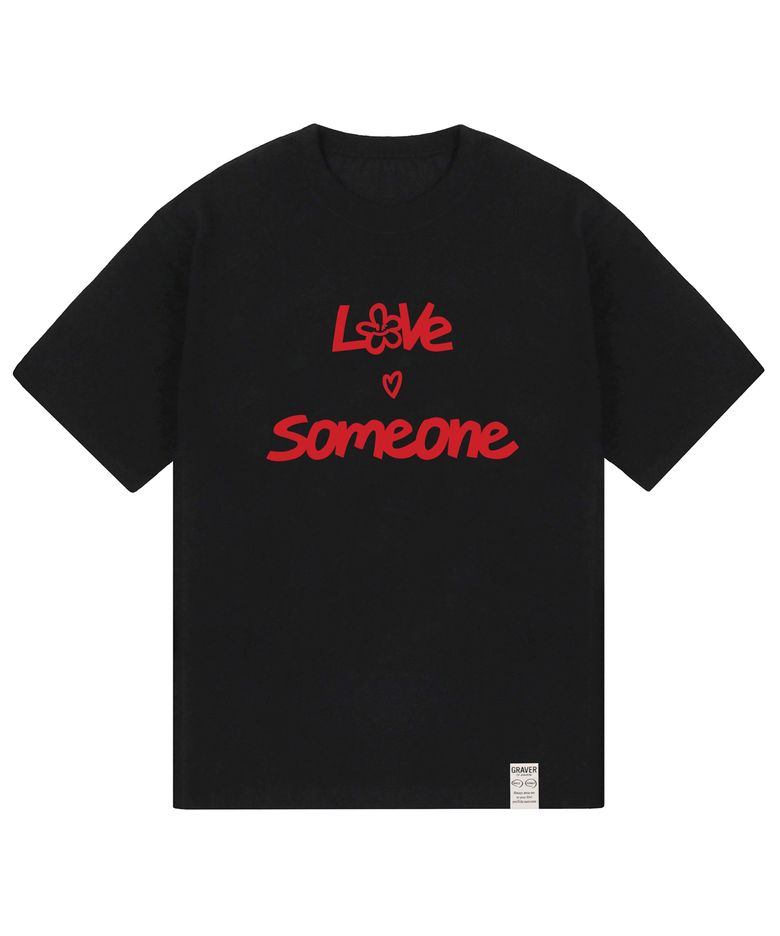 [UNISEX]LOVE SOMEONE 반팔티_블랙/레드 로고