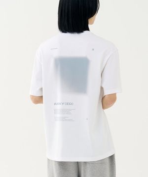 A.G.I 블루 그레이 큐브 티셔츠 [WHITE]