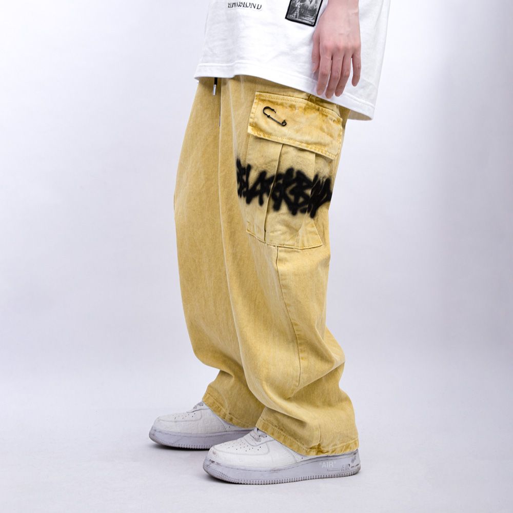 MUSINSA | BLACKBLOND Vivid Graffiti Logo Wide Denim Cargo