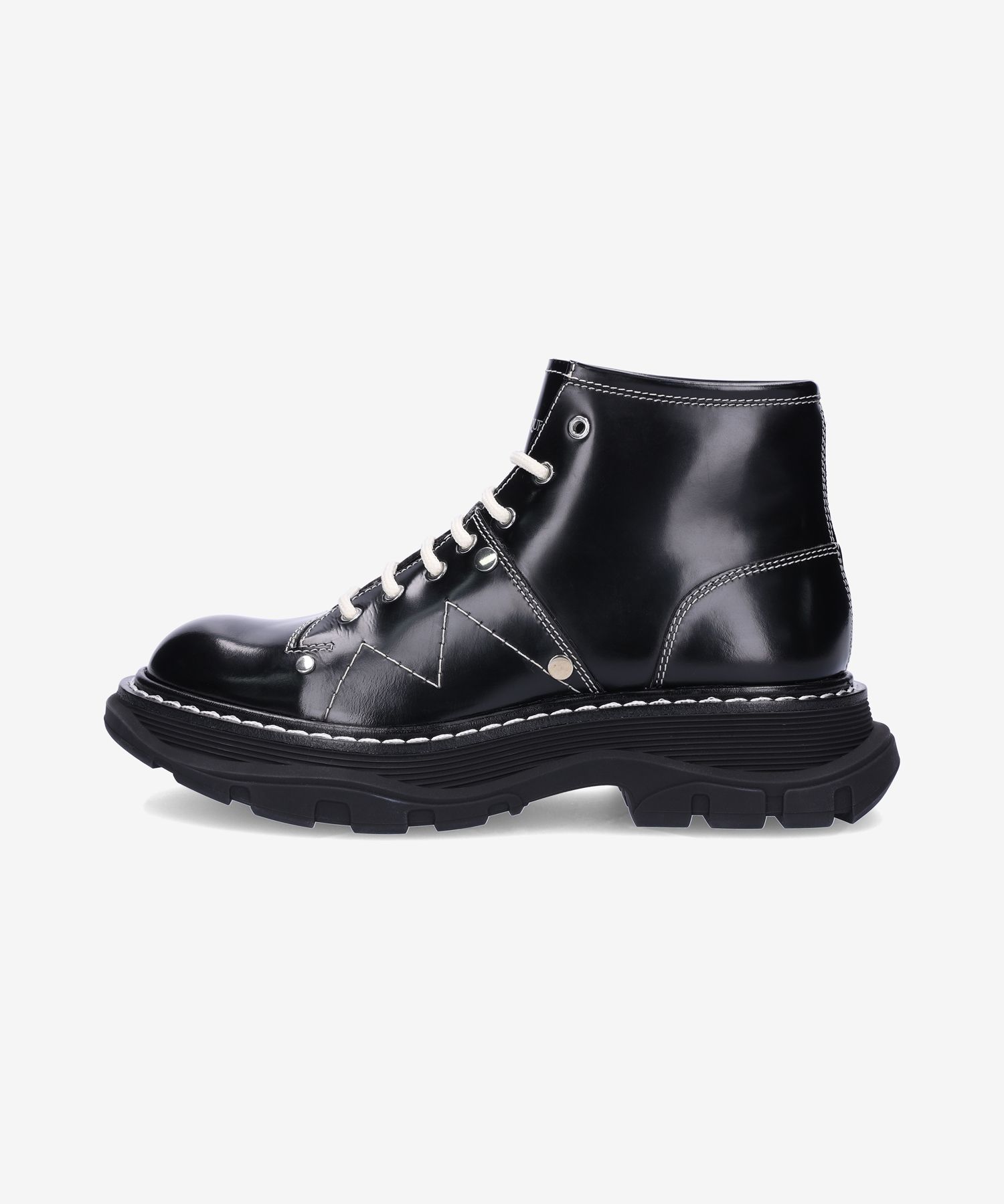 MUSINSA公式 | ALEXANDER McQUEEN Tread Lace Up Boots - Black 