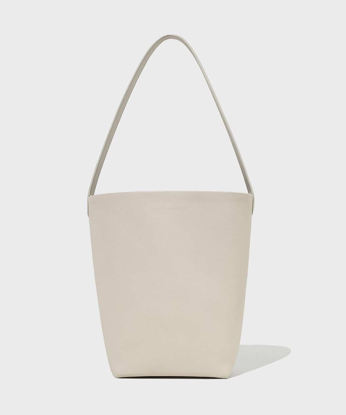 오브젝트 뮤지엄(OBJECT MUSEUM) Sally bucket bag WHITE