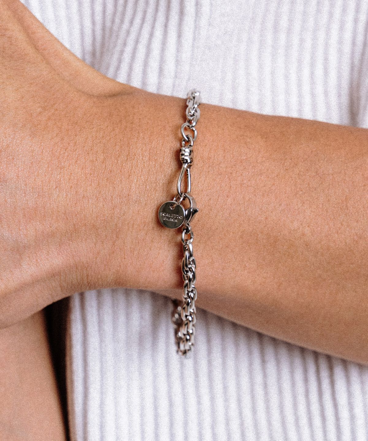 스칼렛또블랙(SCALETTOBLACK) BAT307 [surgical steel]Rope link chain connecting Bracelet
