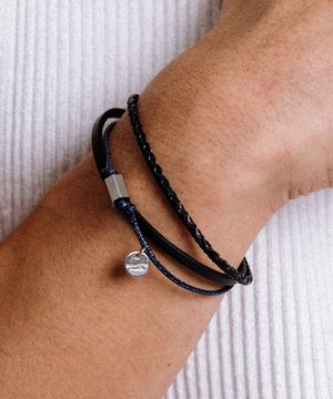 BAT305 [surgical steel]Layered leather nut point Bracelet