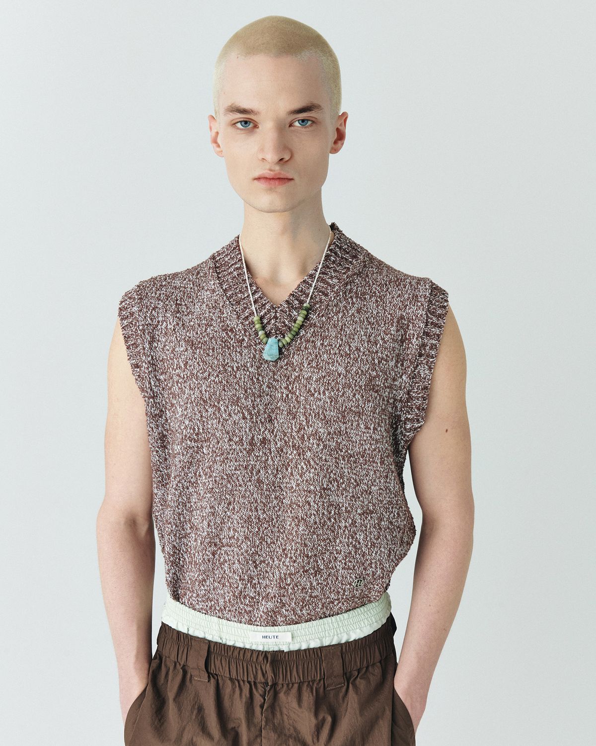 호이테(HEUTE) HET CRUNKY VEST BROWN
