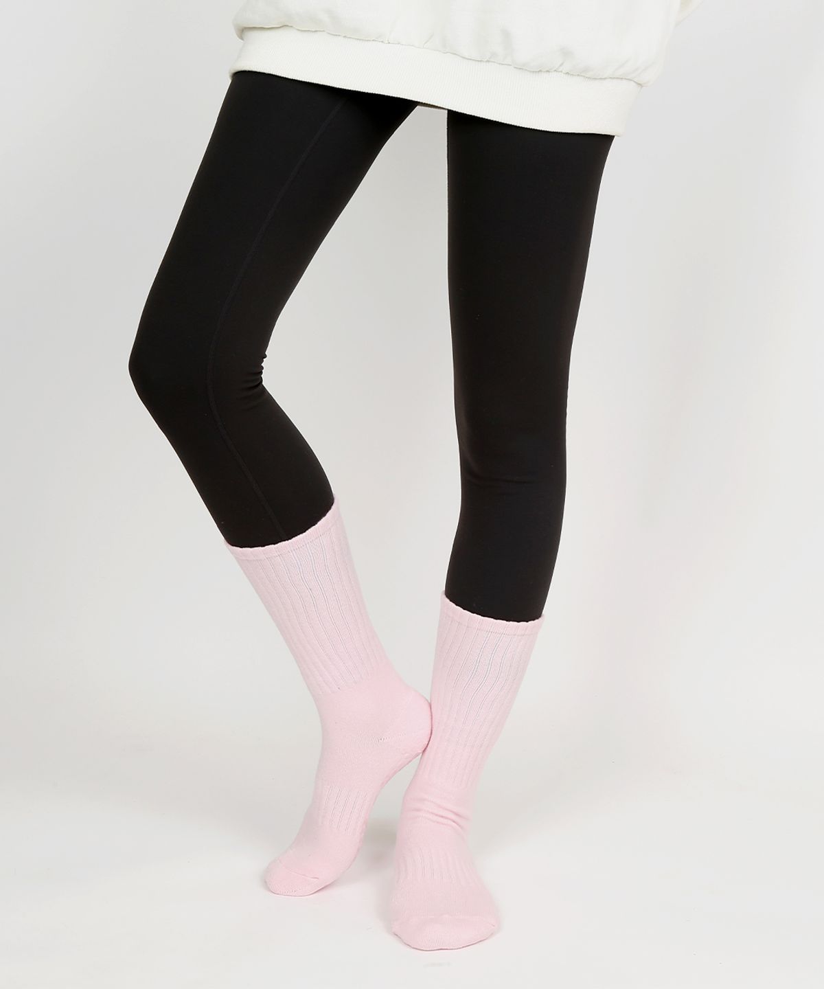 삭스에이(SOCKSA) [2켤레] 에브리 논슬립 파트쿠션 156N 무지 크루 필라테스 긴 양말 7색상