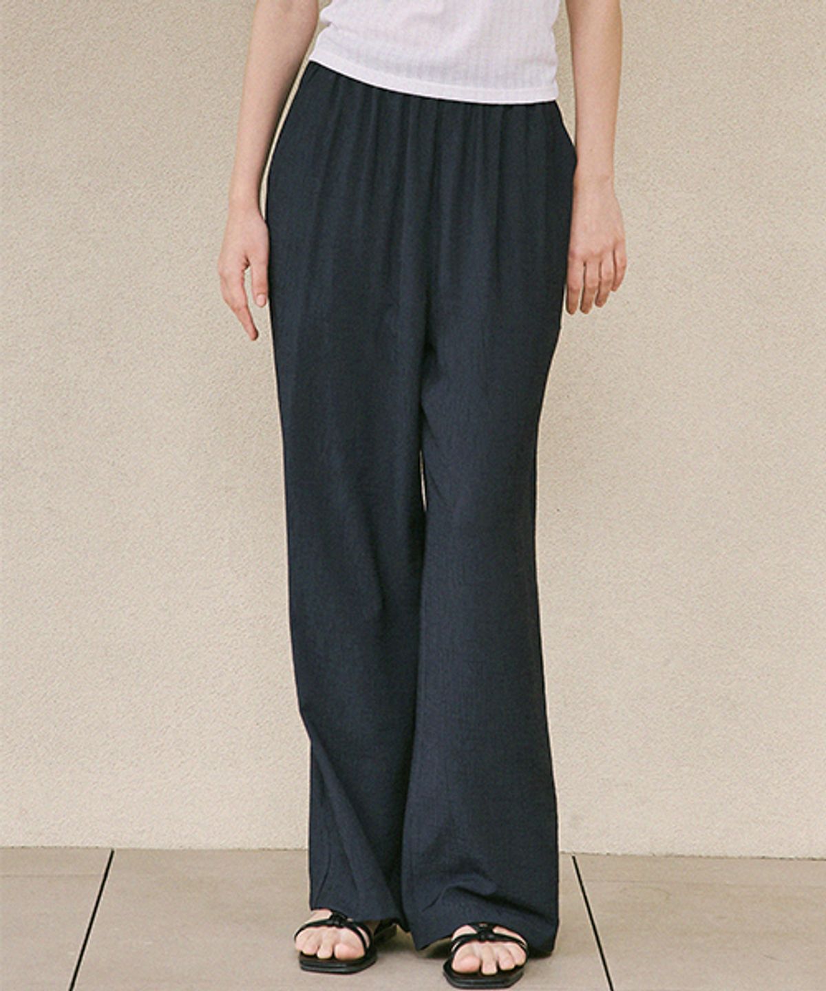 링서울(LINGSEOUL) pleats banded pants-navy