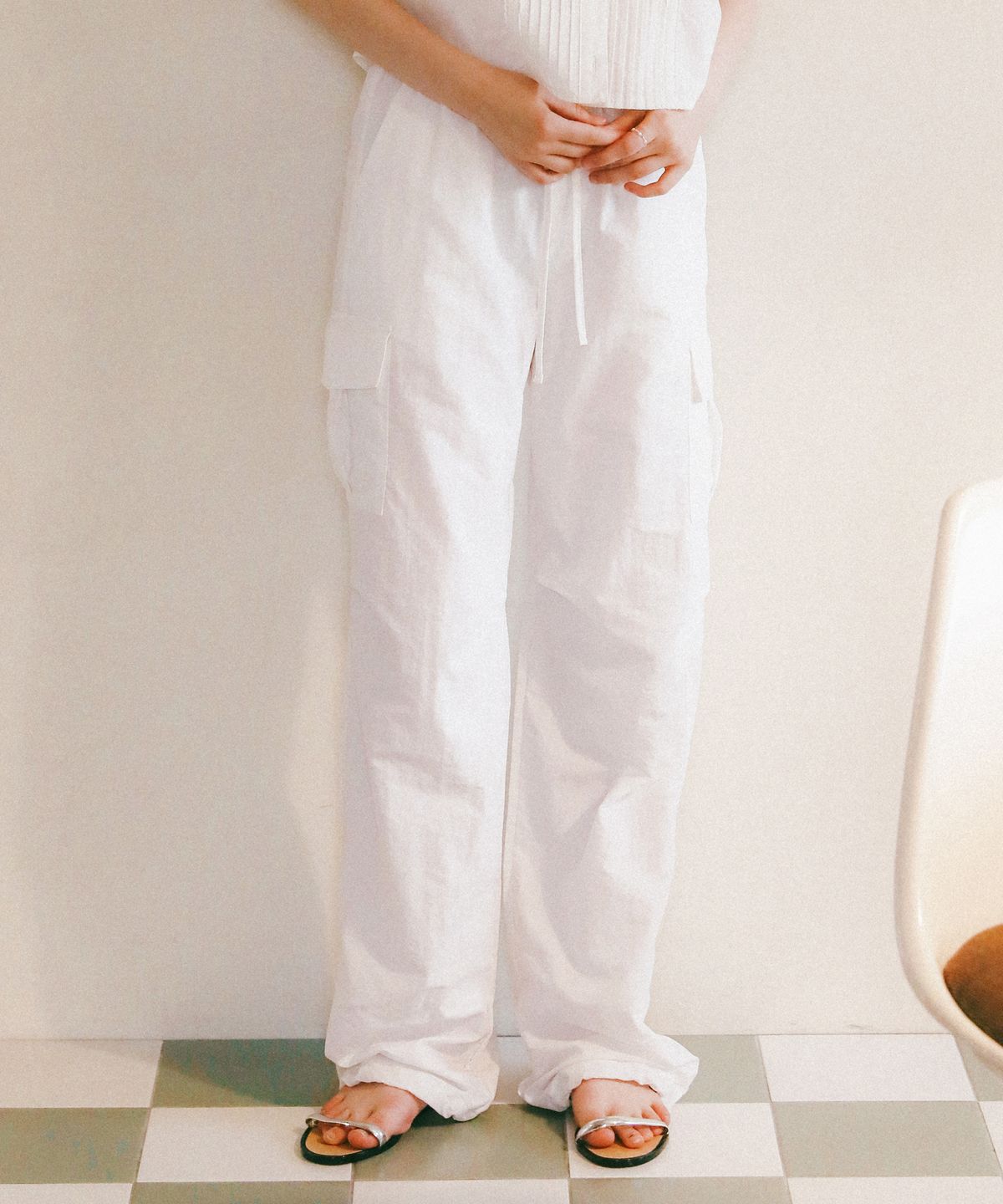 로시로우(LOSSYROW) String Cargo Sharing Jogger Pants white