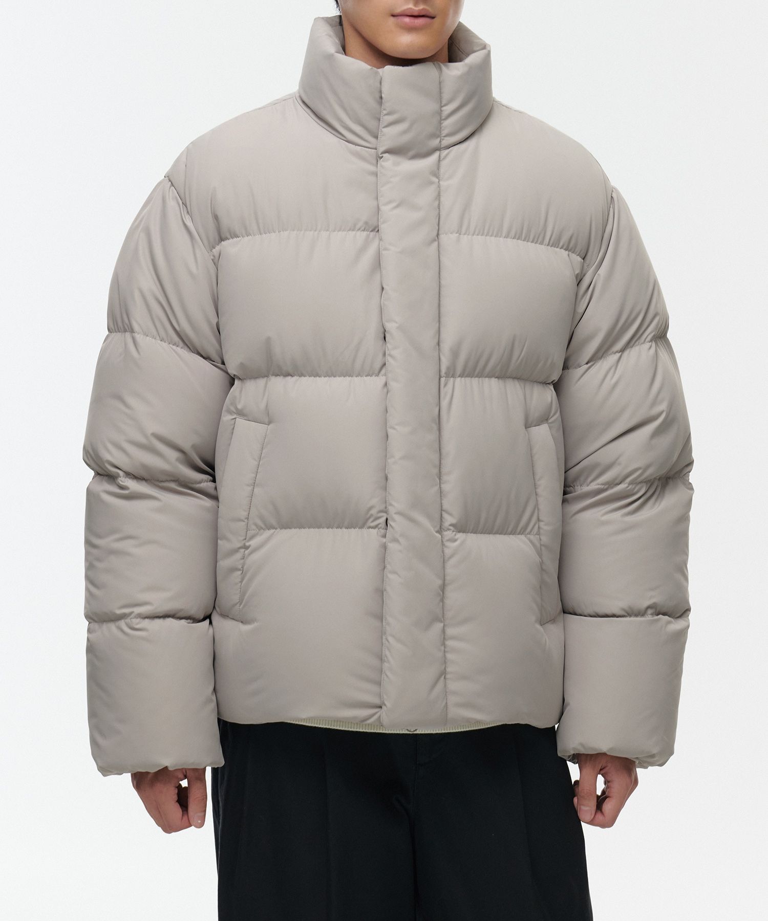 2727Z 美品 パラスパレス ダウンジャケット ボリュームカラー グレージュL 追加》【STAMMBAUM】*LESSAGEショートダウンコート（ダウンジャケット