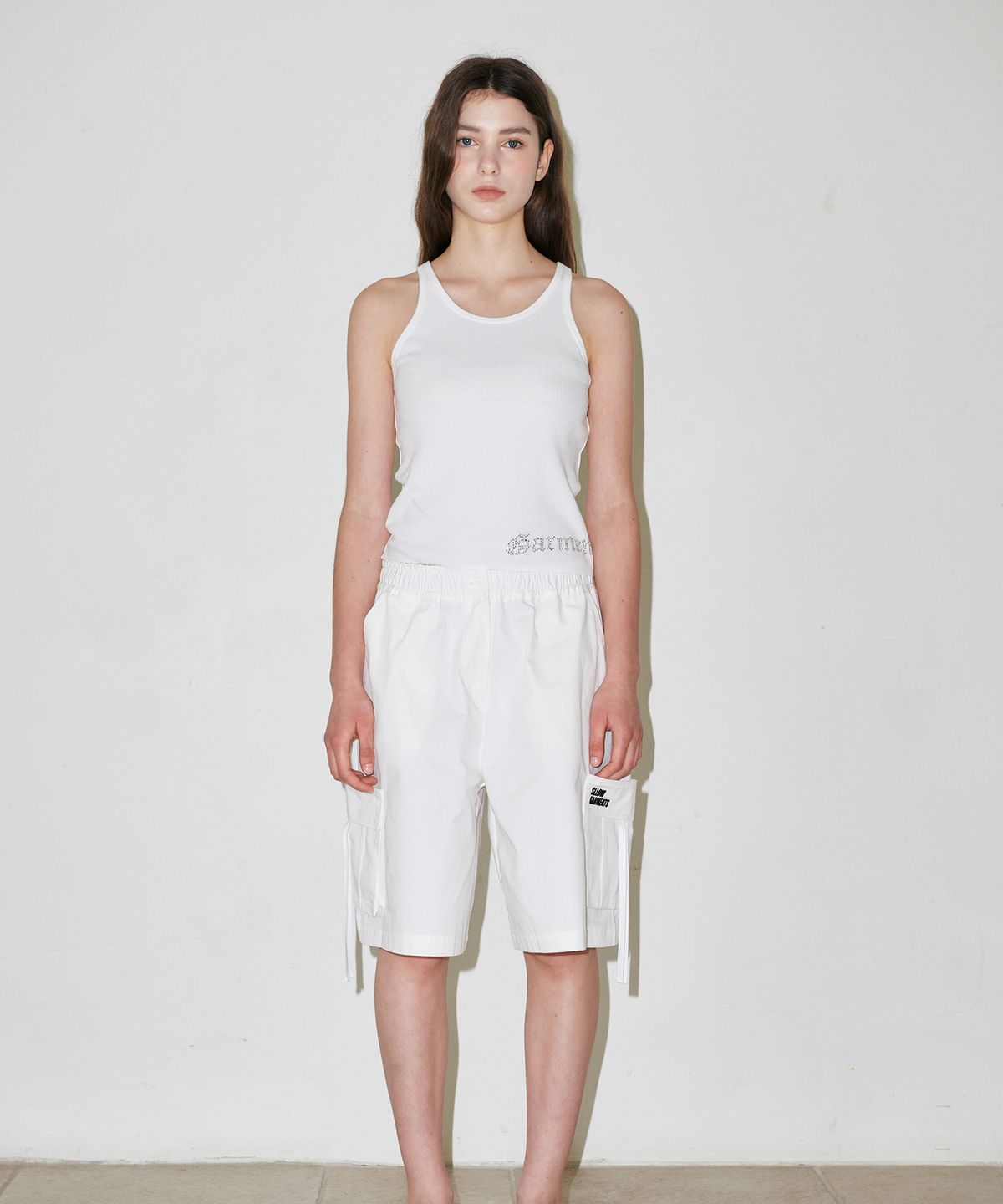 슬로우가먼츠(SLLOW GARMENTS) COLOR RHINESTONE TANK TOP - WHITE