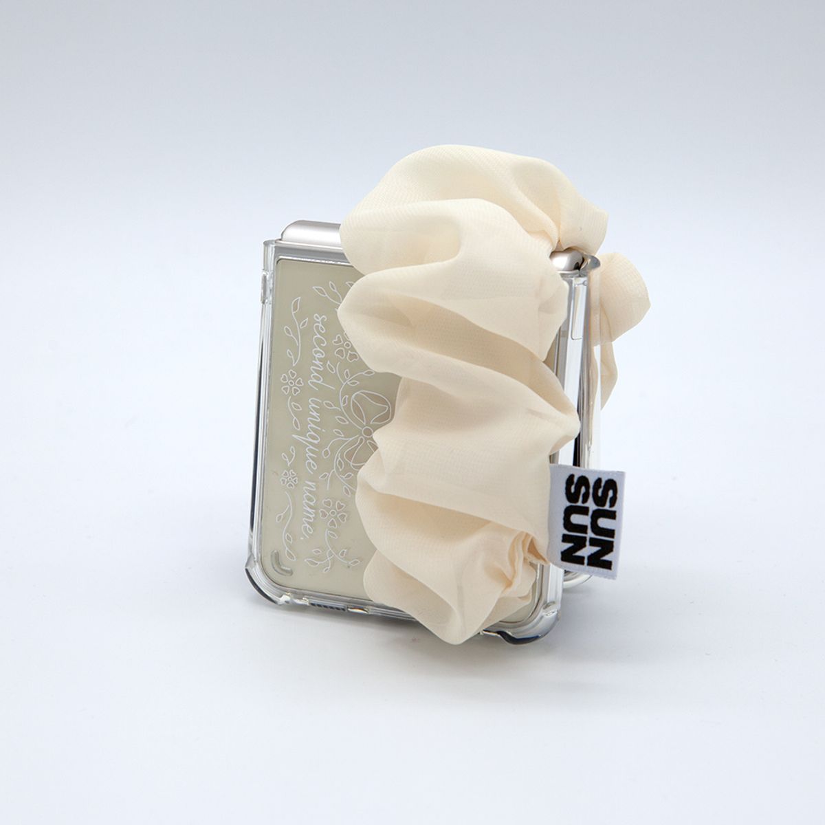 세컨드유니크네임(SECOND UNIQUE NAME) SUN CASE CHIFFON GOBULL IVORY (Z FLIP)