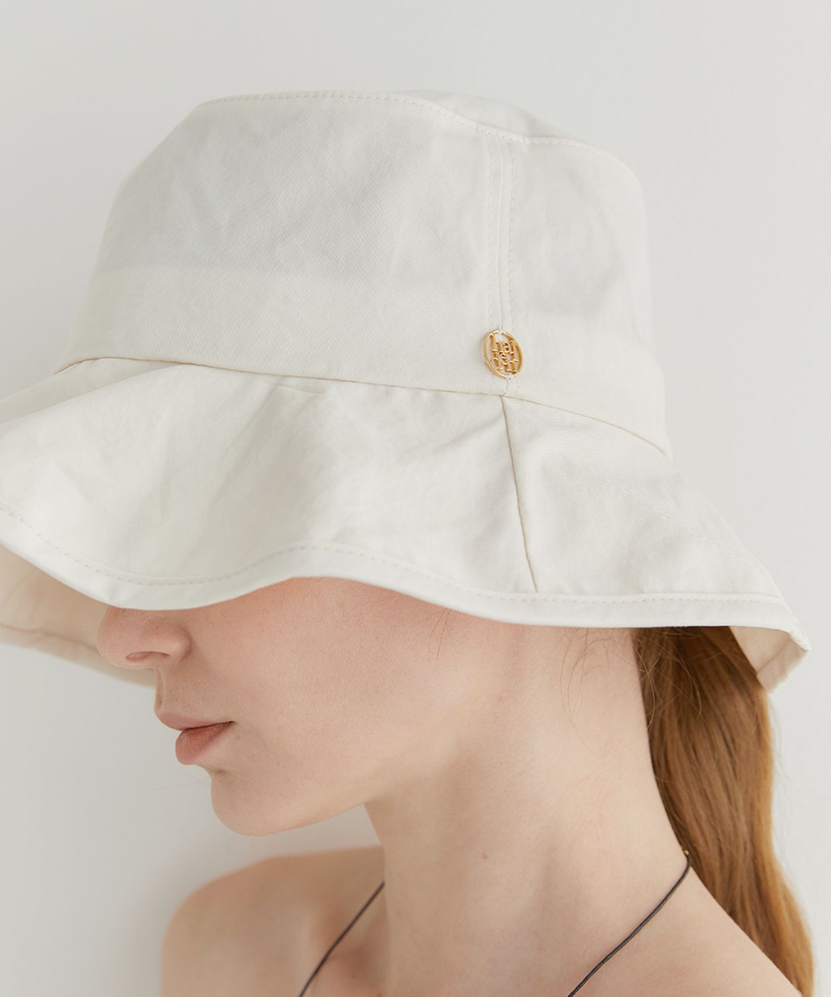 할렌(HALDEN) over flap cotton bucket hat (C015_ivory)