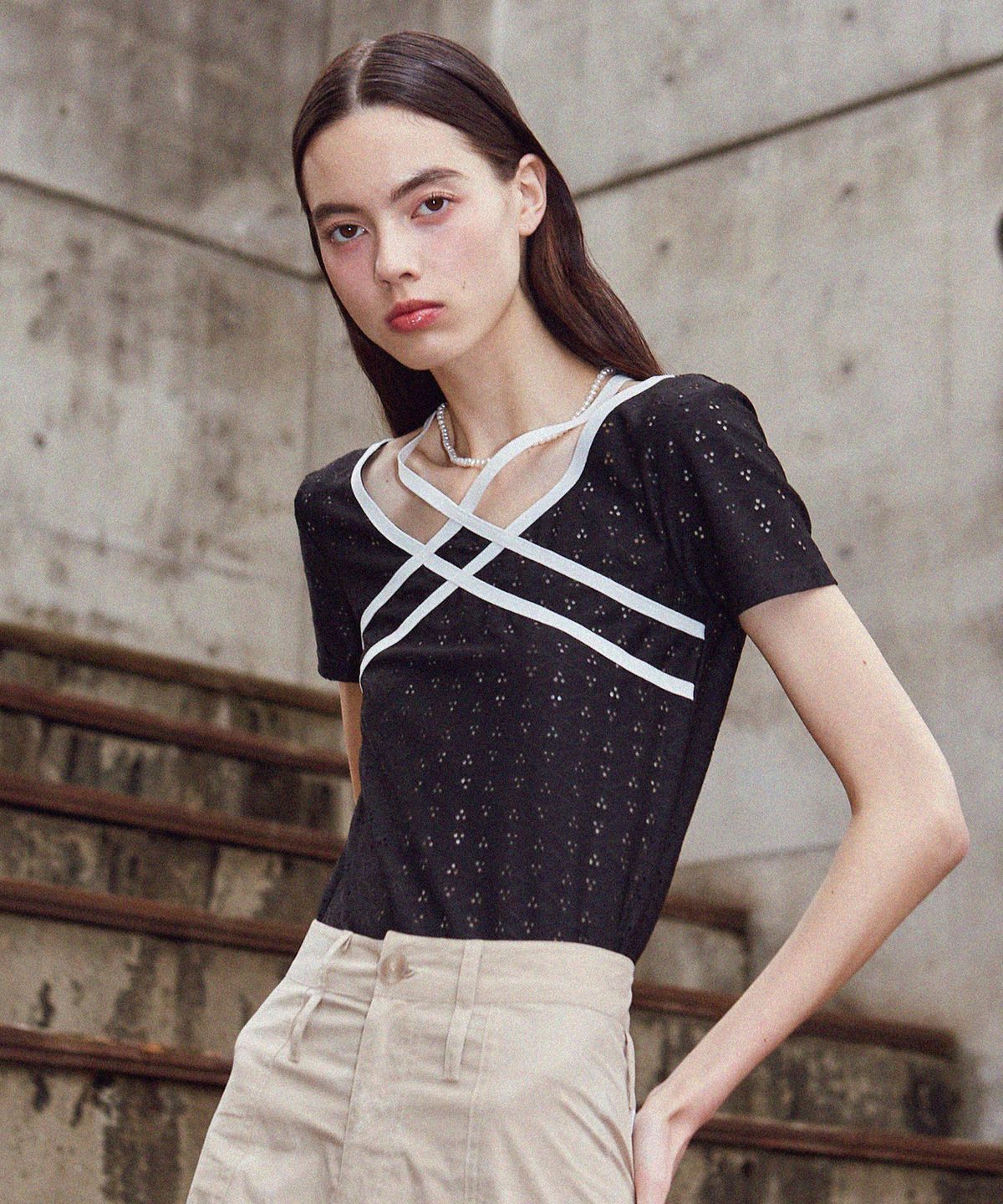 바이탈싸인(VITALSIGN) [LINE] Cross Two-Line Lace T-shirt