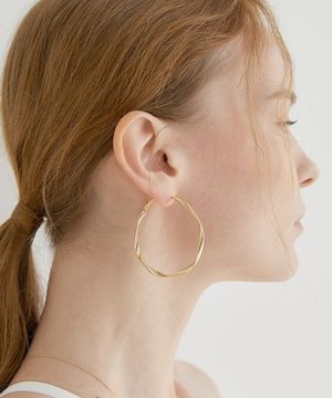 over wave ring earrings (E014_gold)