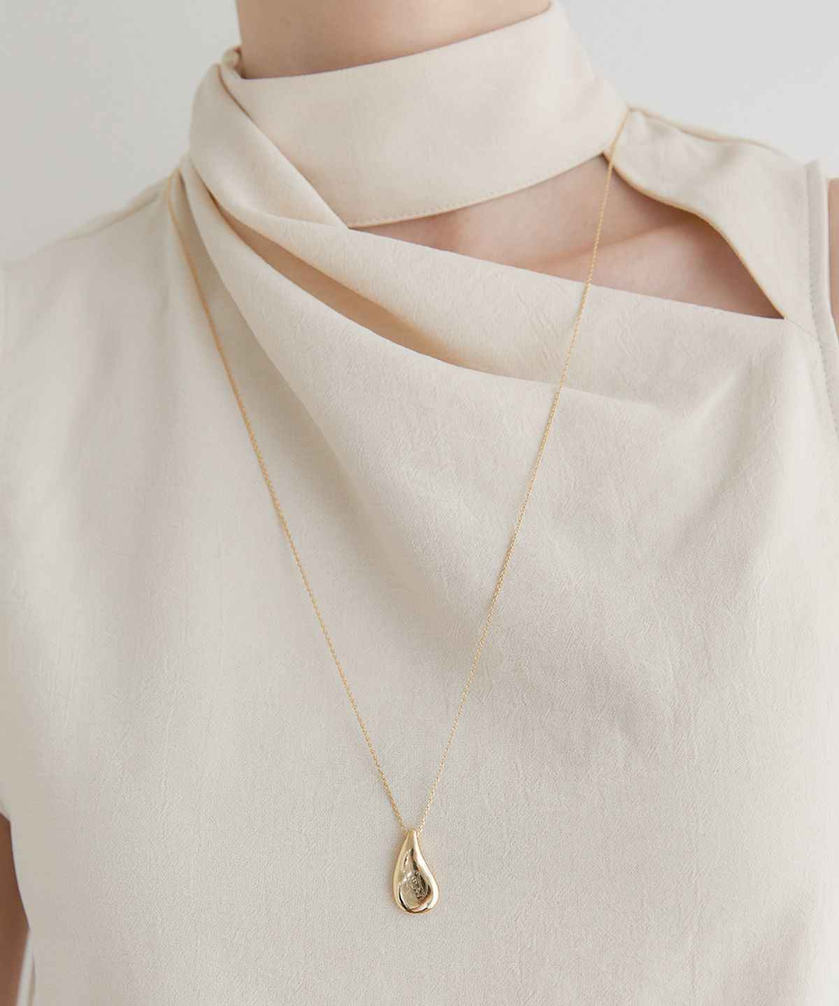 할렌(HALDEN) polka dots pendant over chain necklace (N013_gold)