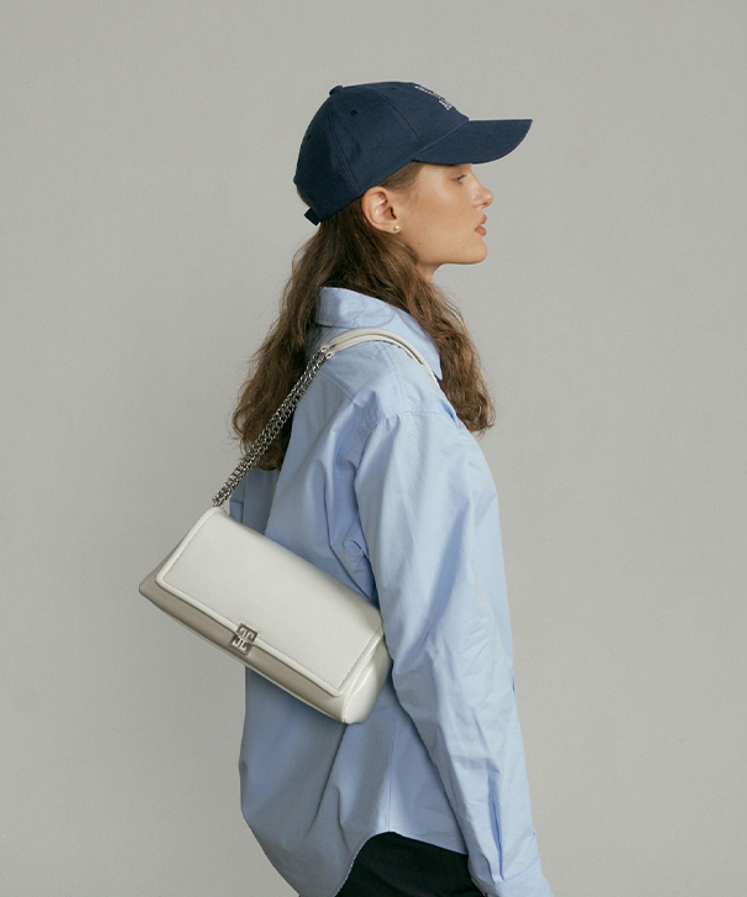 MUSINSA | FOLNUA CLASSIC LOGO CHAIN BAG - CRINKLE [2COLOR]