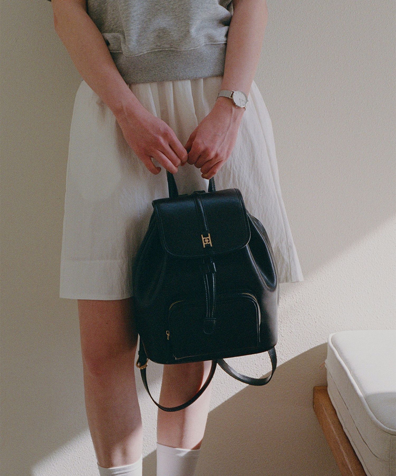 FOLNUA ■ CLASSIC LOGO POCHE BACKPACK - PLAIN [2COLOR] MUSINSA | FOLNUA CLASSIC LOGO POCHE BACKPACK - PLAIN [2COLOR]