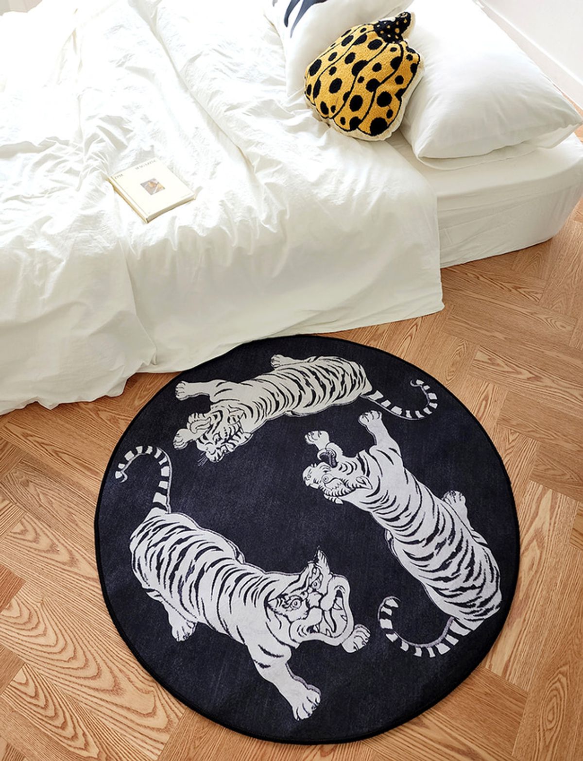 블랑쉬하우스(BLANCHE HOUSE) 타이그테일 아트 원형 러그 100x100