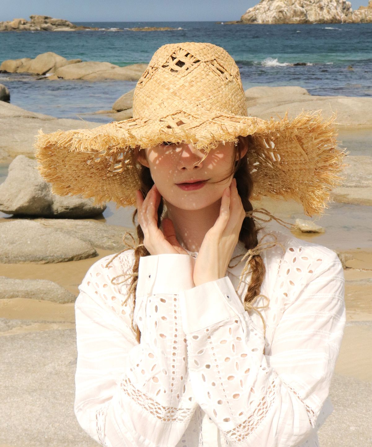 엘케블룸(ELKE BLOEM) SUN FLOWER WIDE BEIGE RAFFIA HAT
