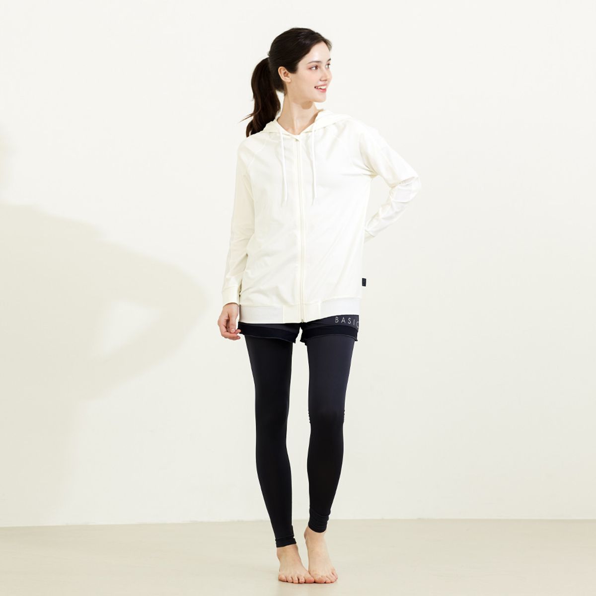 베이직엘르(BASIC ELLE) 여성 후드 매쉬 후드집업 + 브라탑 + 반바지 + 레깅스 래쉬가드 세트 BEL-W217G