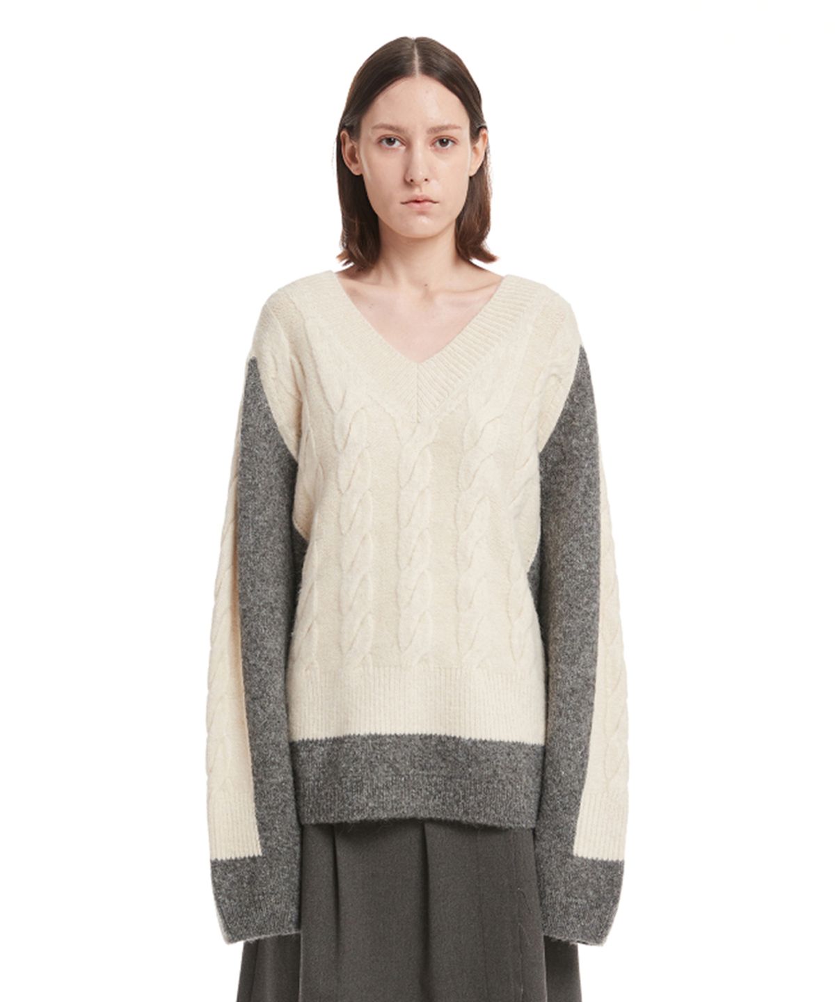 트렁크프로젝트(TRUNK PROJECT) Grey V Neck Cable Knit Sweater