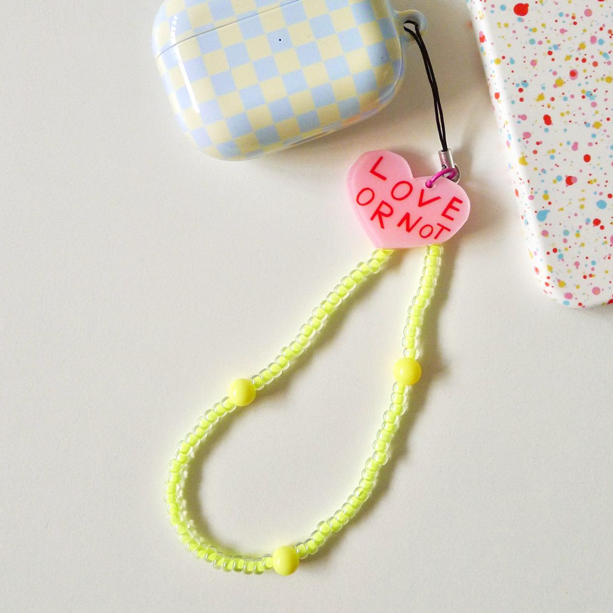 러브오낫(LOVE OR NOT) Pink Love-Lemon Yellow Beads Strap 비즈스트랩