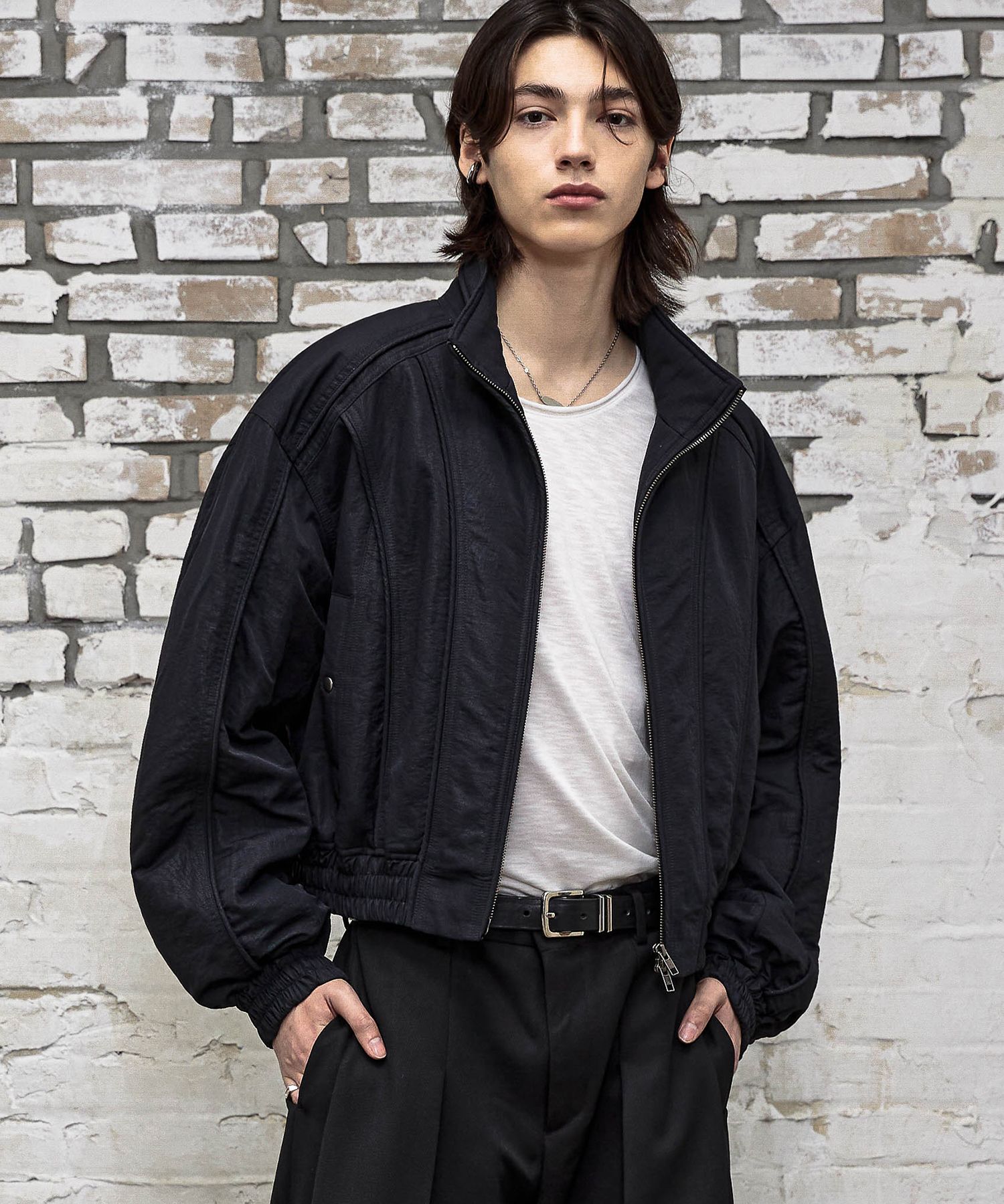 MUSINSA | LMOOD Bulky Cropped Bomber Jacket Black MUSINSA | LMOOD Bulky Cropped Bomber Jacket Black
