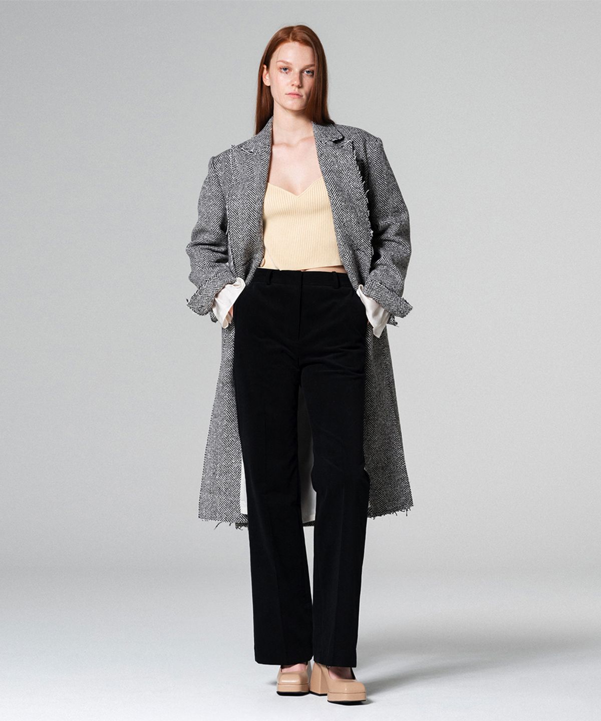 워브먼트(WOVEMENT) Corduroy straight semi flare pants BLACK WBCFPA001BK