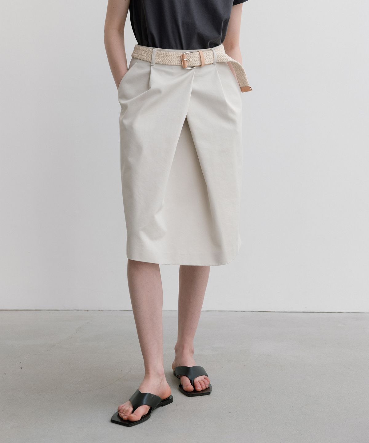 러브어스유(LOVEUSU) Diane skirt (light gray)