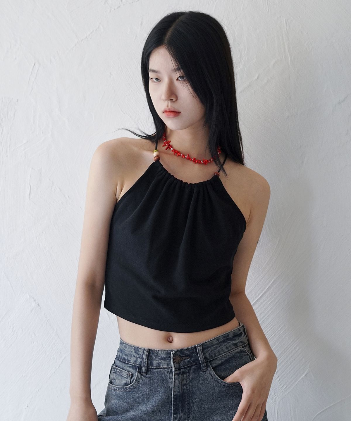 루바티(RUBATI) Halterneck Wooden Beads Top (BLACK)
