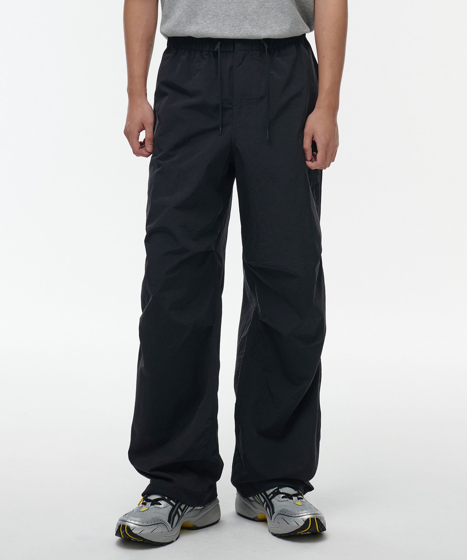 MUSINSA公式 | MUSINSA STANDARD Nylon parachute pants [black]