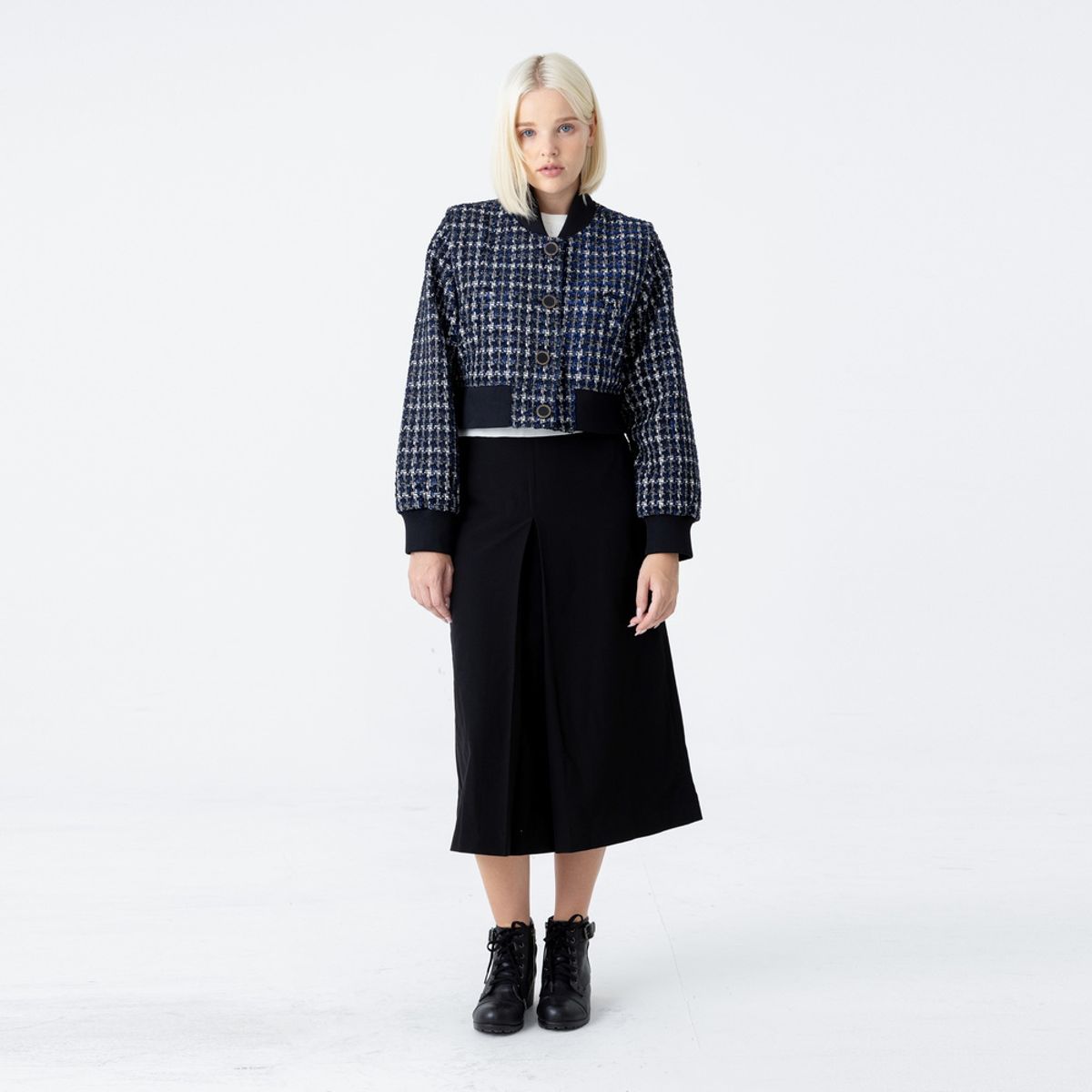 분더가이스트(WUNDER GEIST) 트위드 액션플리츠 크롭점퍼