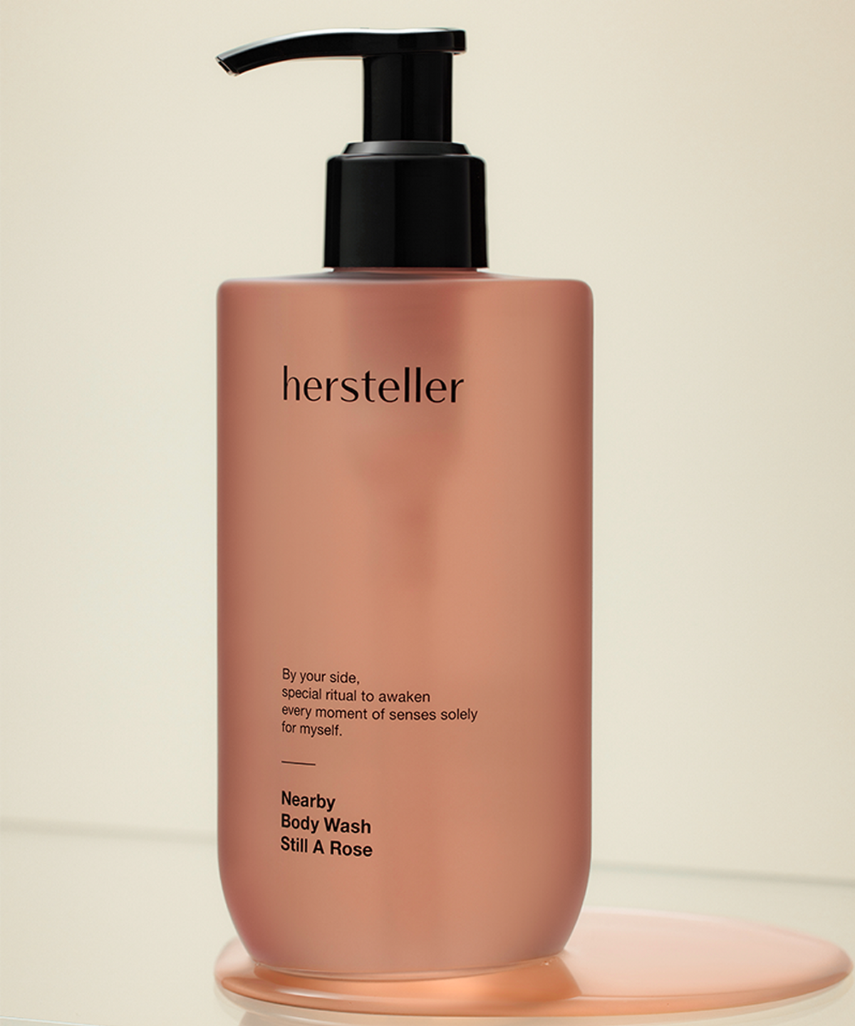 허스텔러(HERSTELLER) 니어바이 바디 워시 스틸 어 로즈 300ml