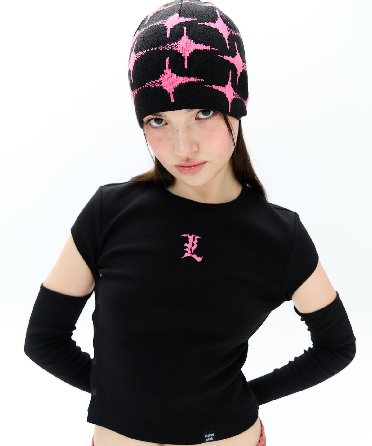 러브이즈트루(LUVISTRUE) RC L LOGO SUNGRIP TEE(BLACK)
