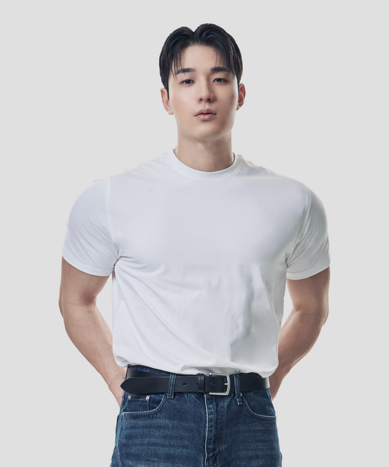 시그니처 무지 머슬핏 반팔 티셔츠