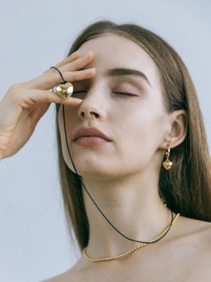 청키 하트 펜던트 끈 목걸이 - 골드