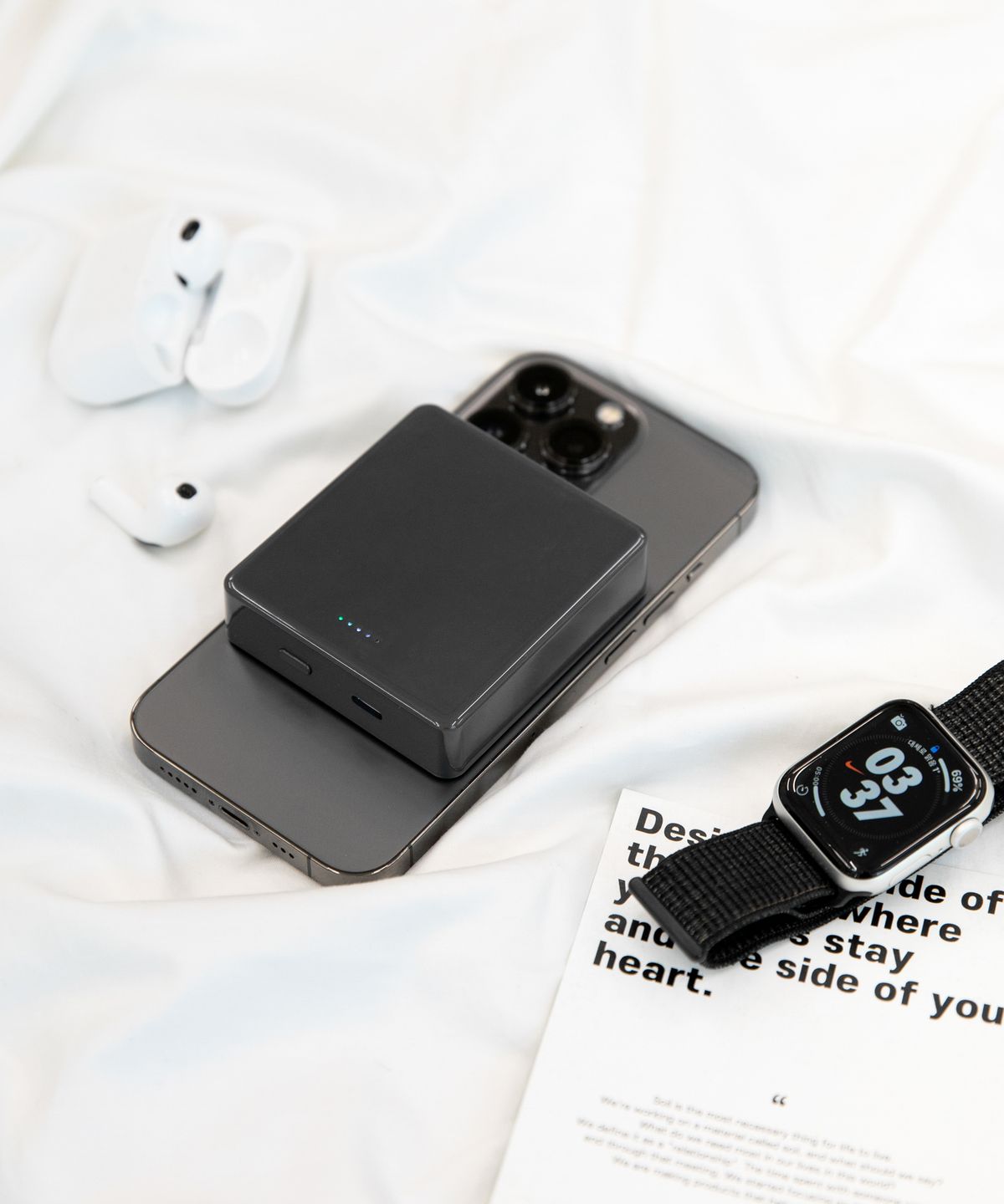 라이프썸(LIFESUM) 미니 마그네틱 무선충전 보조배터리(LFS-HA48) 8000mAh
