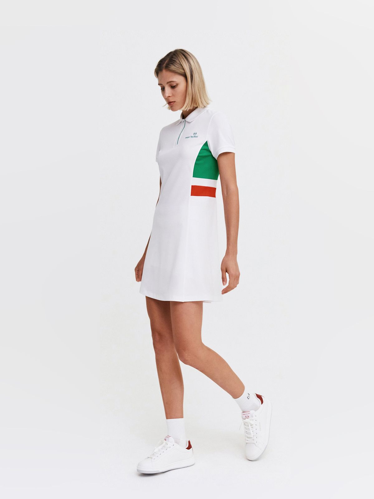세르지오 타키니(SERGIO TACCHINI) W 코너스 폴리 플레어 카라넥 반팔 드레스 (Snow White)