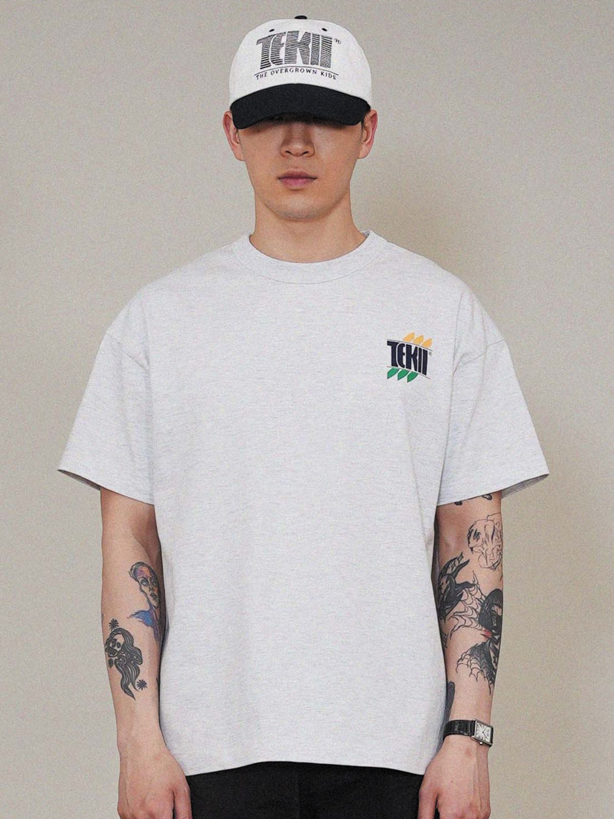 태키(TEKII) 웨이브 로고 티셔츠 라이트 멜란지