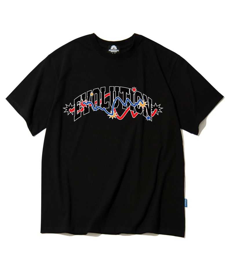 EVOLUTION VARSITY GRAPHIC 티셔츠 - 블랙