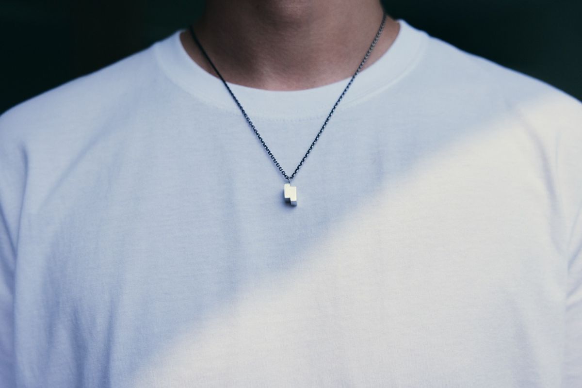 오버더라인(OVER THE LINE) Void Square Pendant